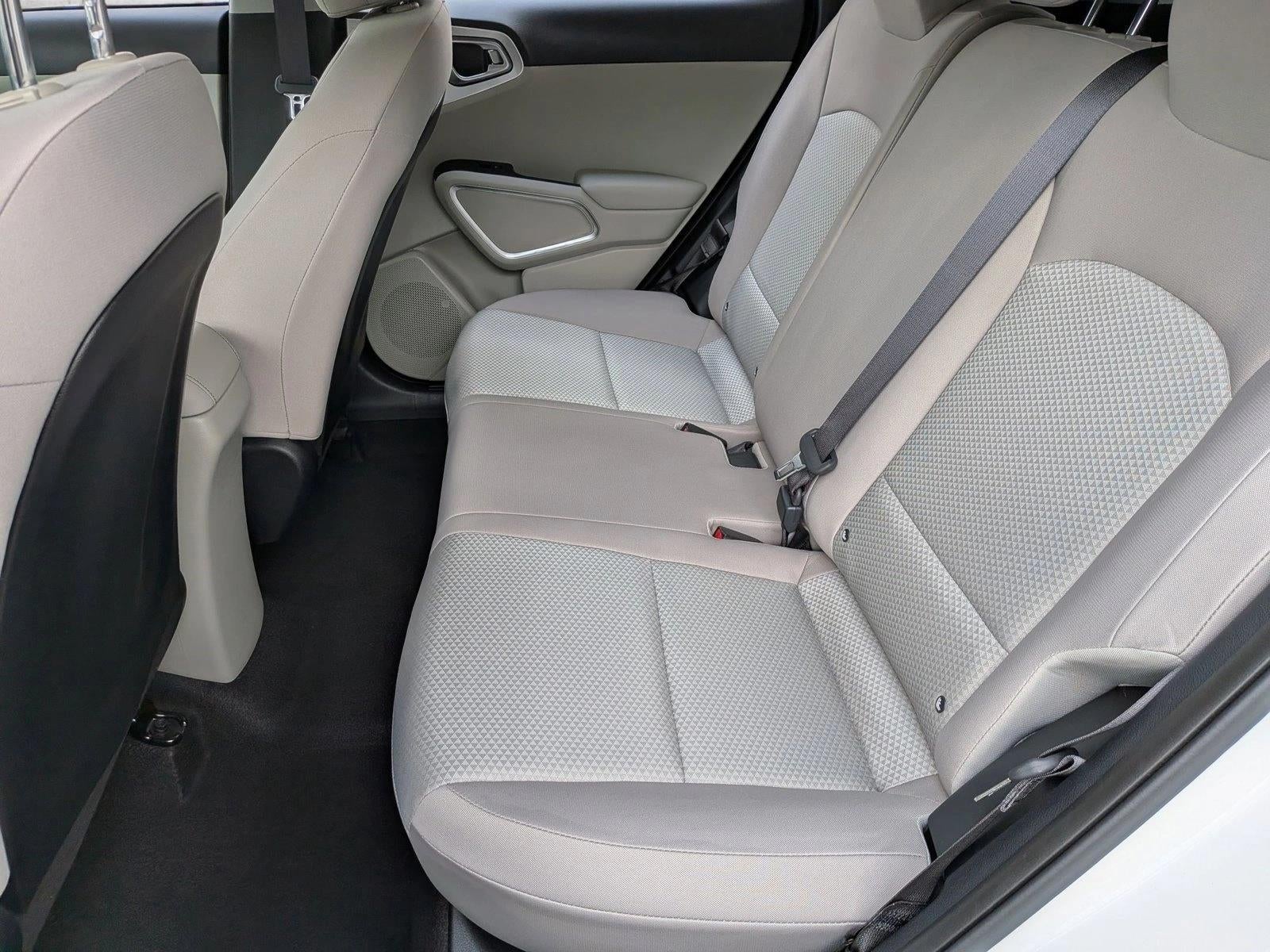 2024 Kia Soul LX IVT