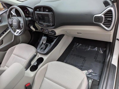 2024 Kia Soul LX IVT