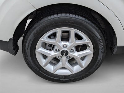 2024 Kia Soul LX IVT