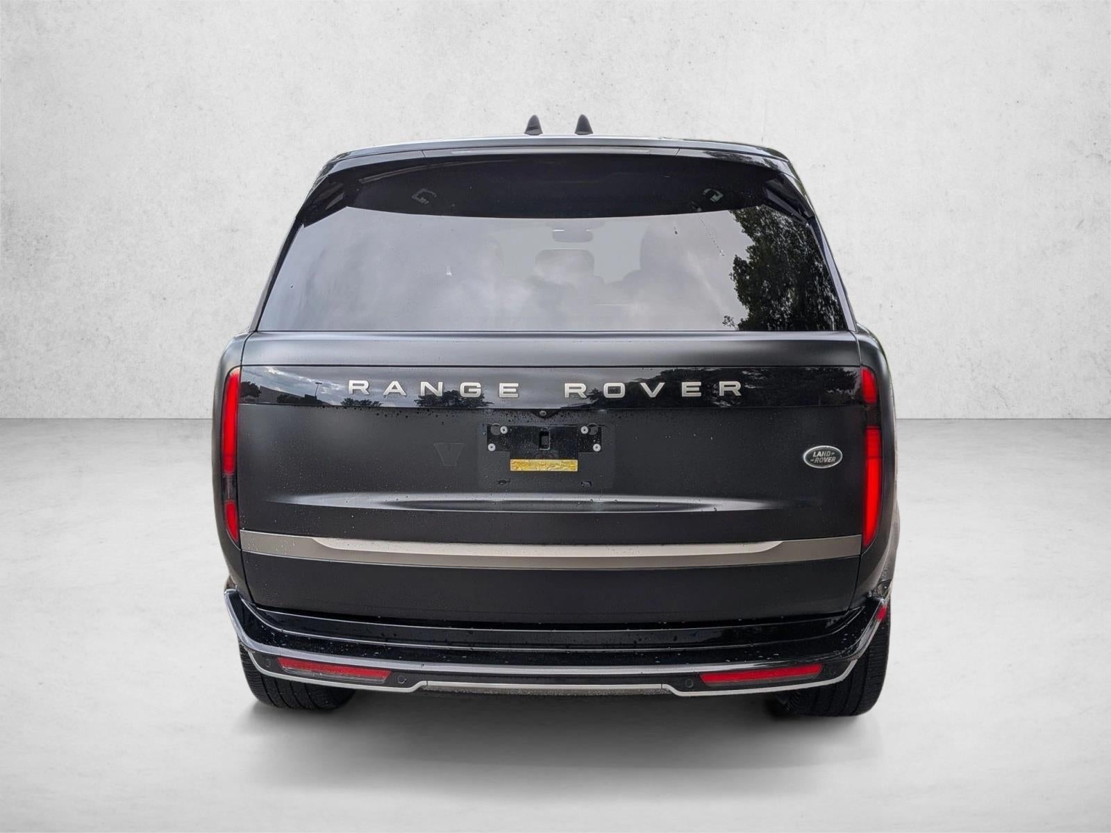 2023 Land Rover Range Rover P400 SE LWB 7 Seat