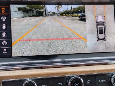 2023 Bentley Bentayga EWB V8 AWD