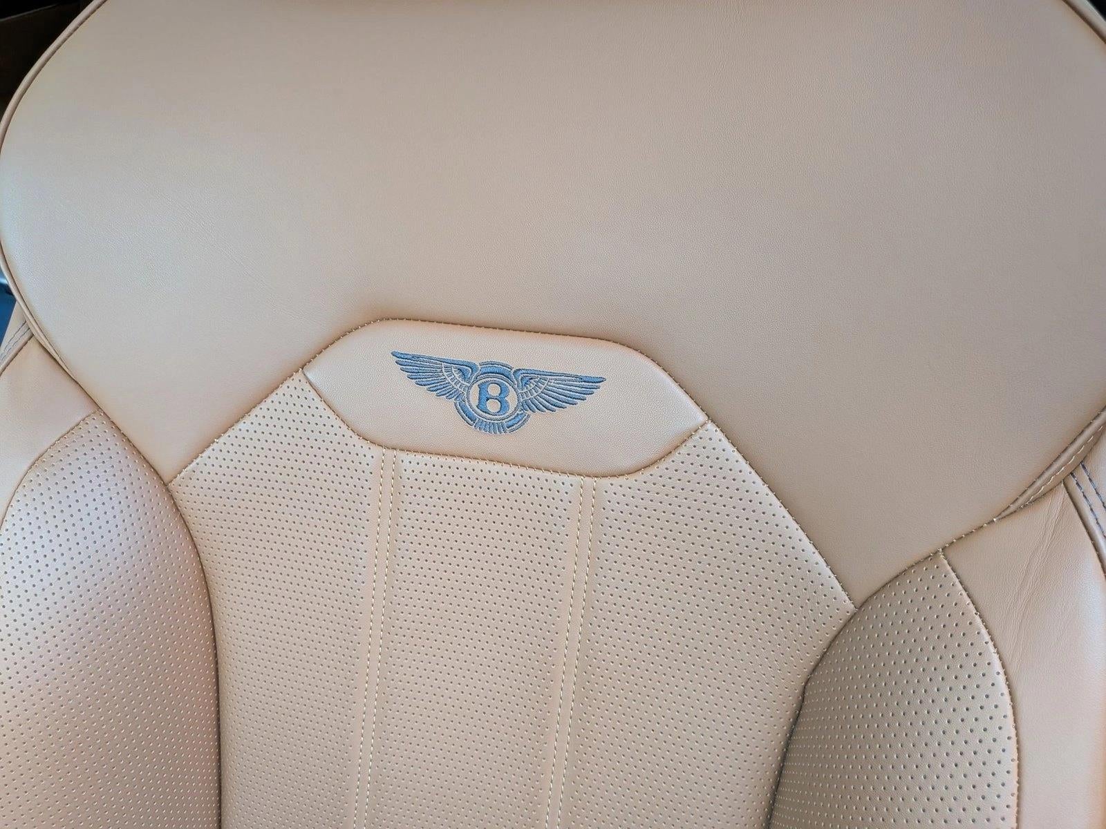 2023 Bentley Bentayga EWB V8 AWD