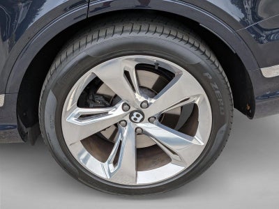 2023 Bentley Bentayga EWB V8 AWD