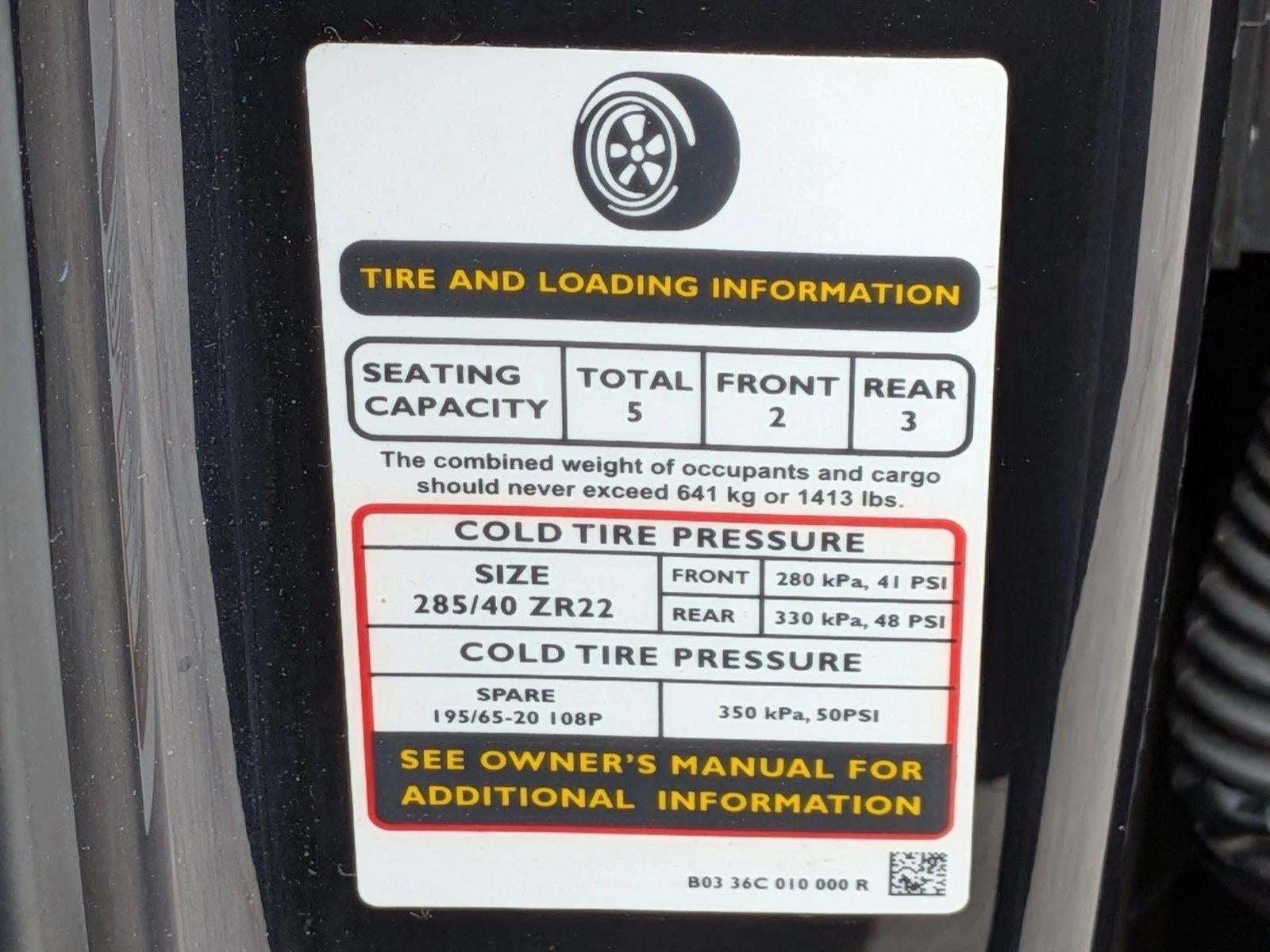 2023 Bentley Bentayga EWB V8 AWD