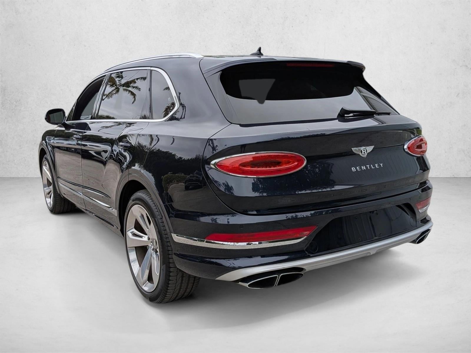 2023 Bentley Bentayga EWB V8 AWD