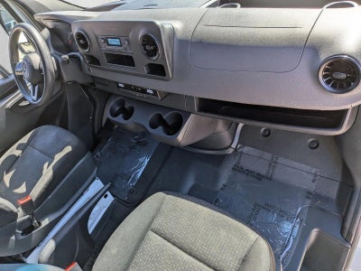 2022 Mercedes-Benz Sprinter Cargo Van 2500 Standard Roof I4 Gas 144" RWD