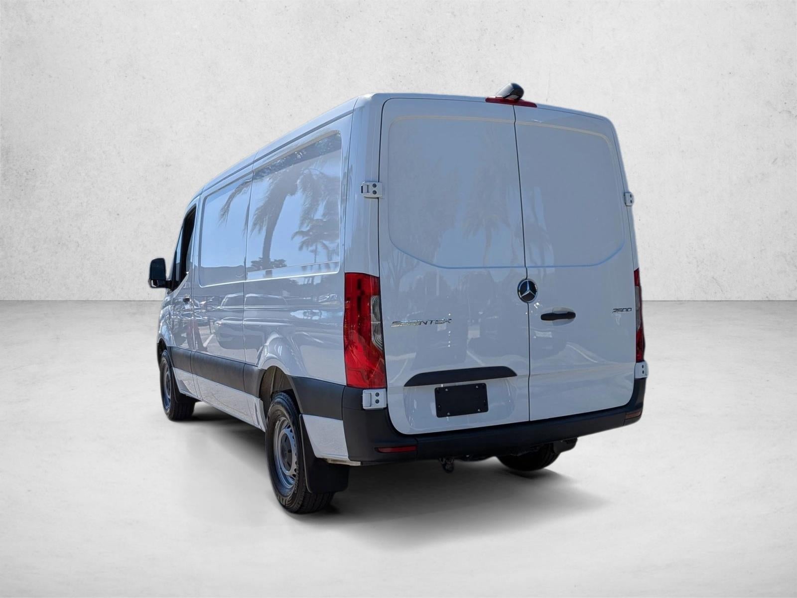2025 Mercedes-Benz Sprinter Cargo Van 2500 Standard Roof I4 Diesel 144" RWD