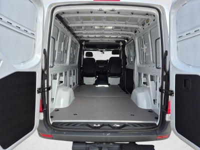2025 Mercedes-Benz Sprinter Cargo Van 2500 Standard Roof I4 Diesel 144" RWD