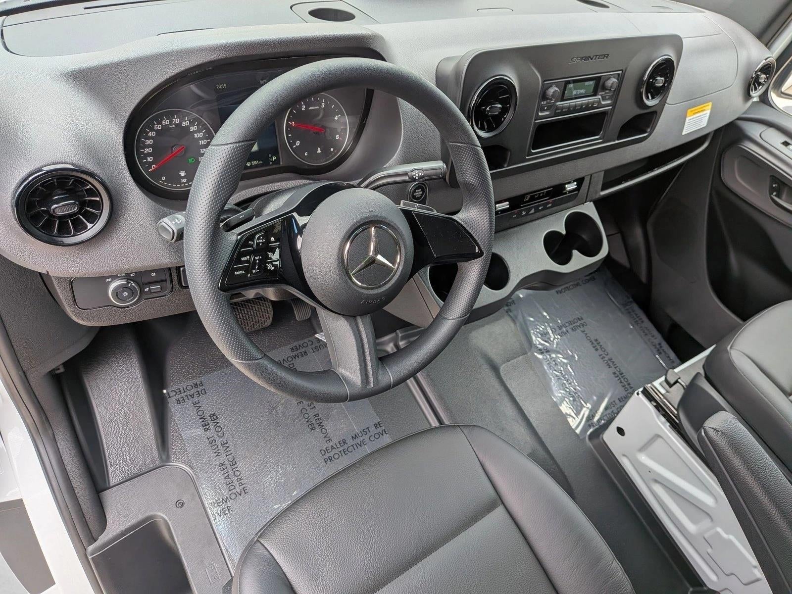 2025 Mercedes-Benz Sprinter Cargo Van 2500 Standard Roof I4 Diesel HO 144" RWD