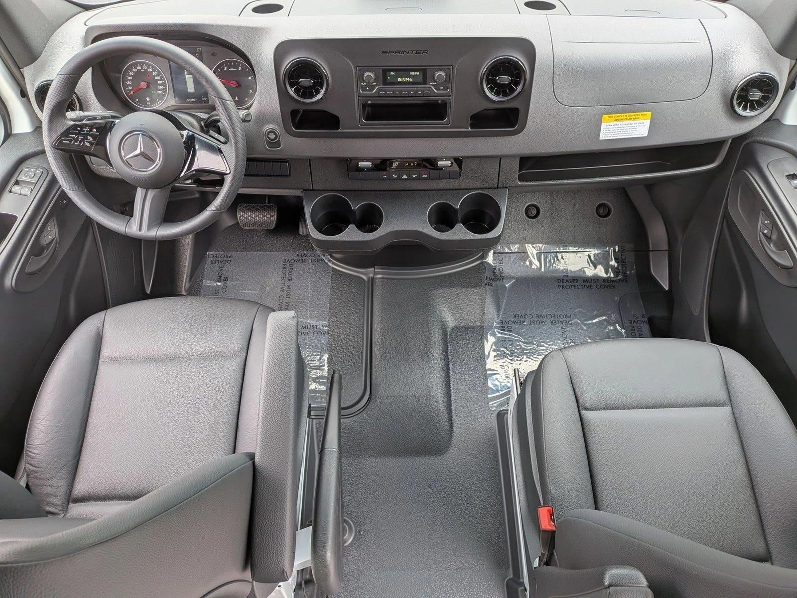 2025 Mercedes-Benz Sprinter Cargo Van 2500 Standard Roof I4 Diesel HO 144" RWD