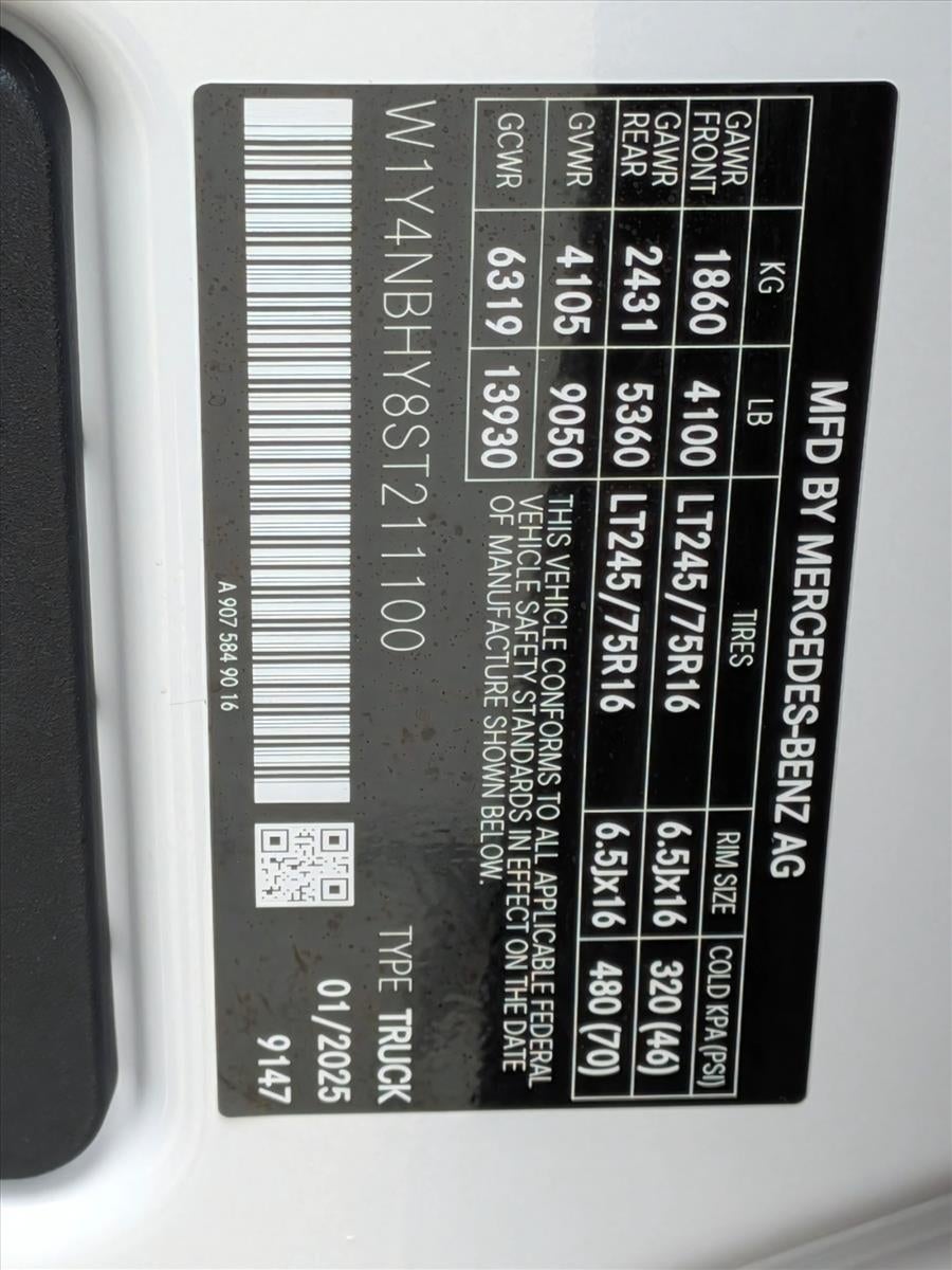 2025 Mercedes-Benz Sprinter Cargo Van 2500 Standard Roof I4 Diesel HO 144" RWD