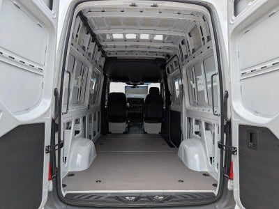 2025 Mercedes-Benz Sprinter Cargo Van 2500 Standard Roof I4 Diesel HO 144" RWD