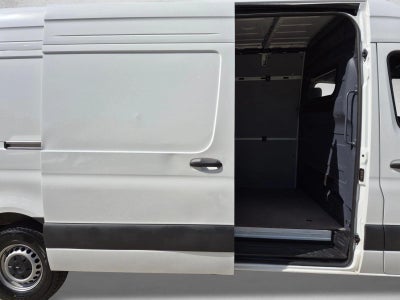 2024 Mercedes-Benz eSprinter Cargo Van 2500 High Roof HO 170" RWD