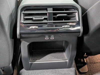 2026 BMW 550e xDrive Sedan