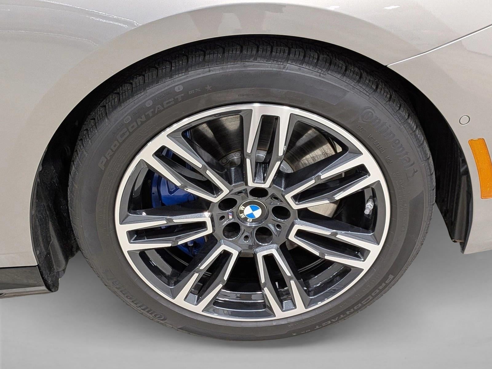 2026 BMW 550e xDrive Sedan