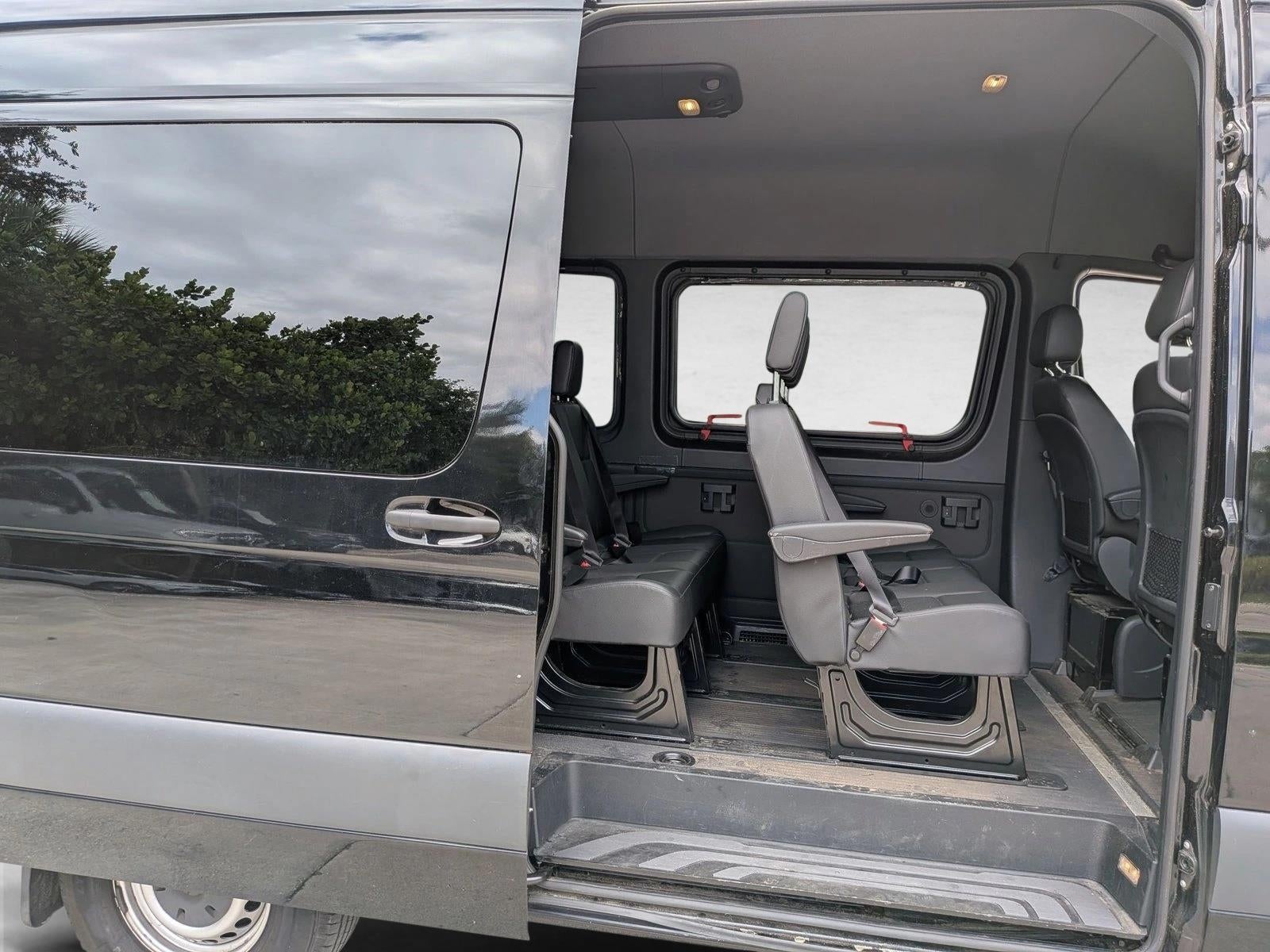 2019 Mercedes-Benz Sprinter Passenger Van 2500 High Roof V6 144" RWD