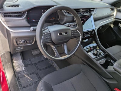 2025 Jeep Grand Cherokee L Laredo X 4x4