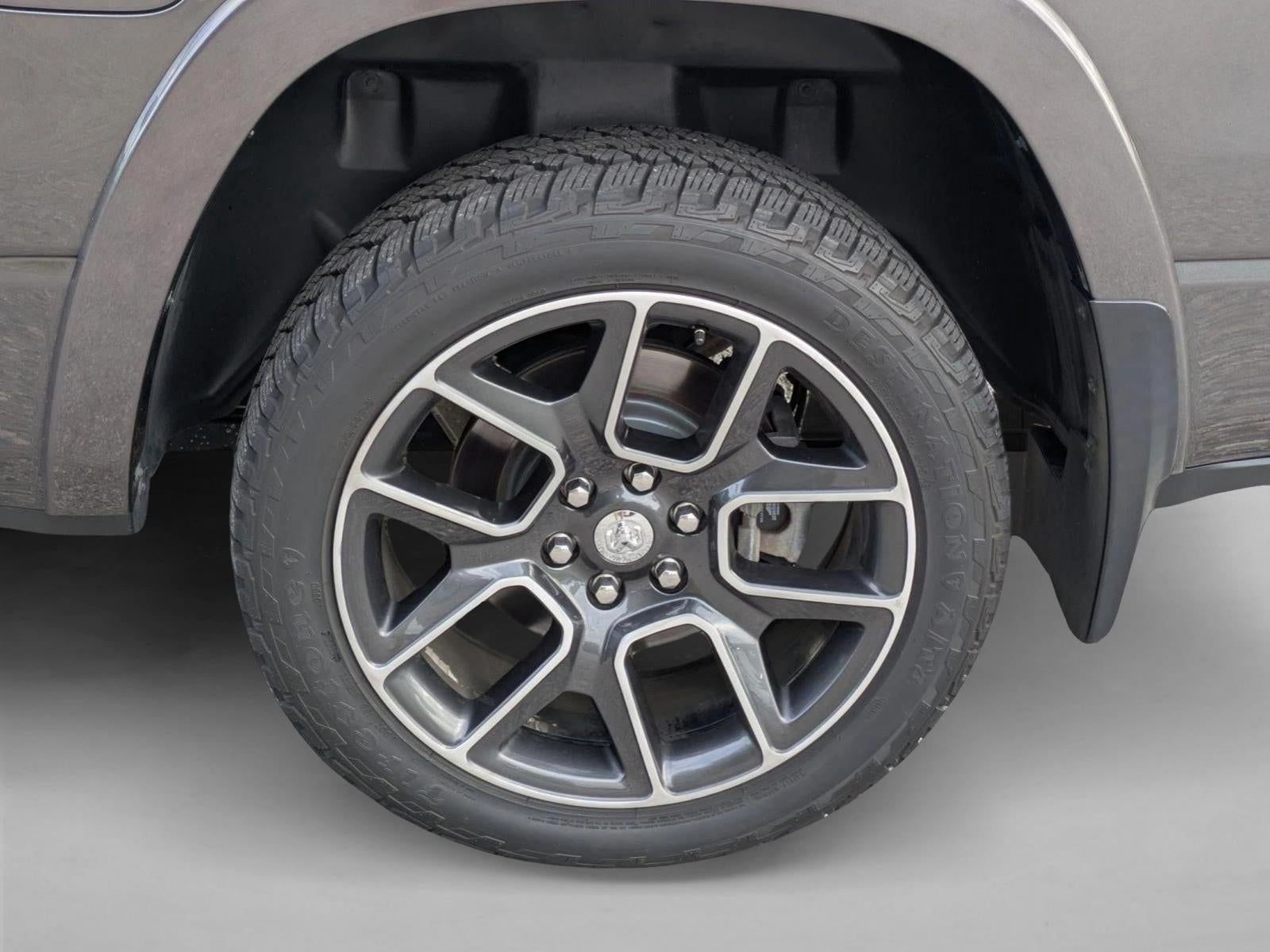 2019 RAM 1500 Laramie 4x4 Crew Cab 6'4" Box