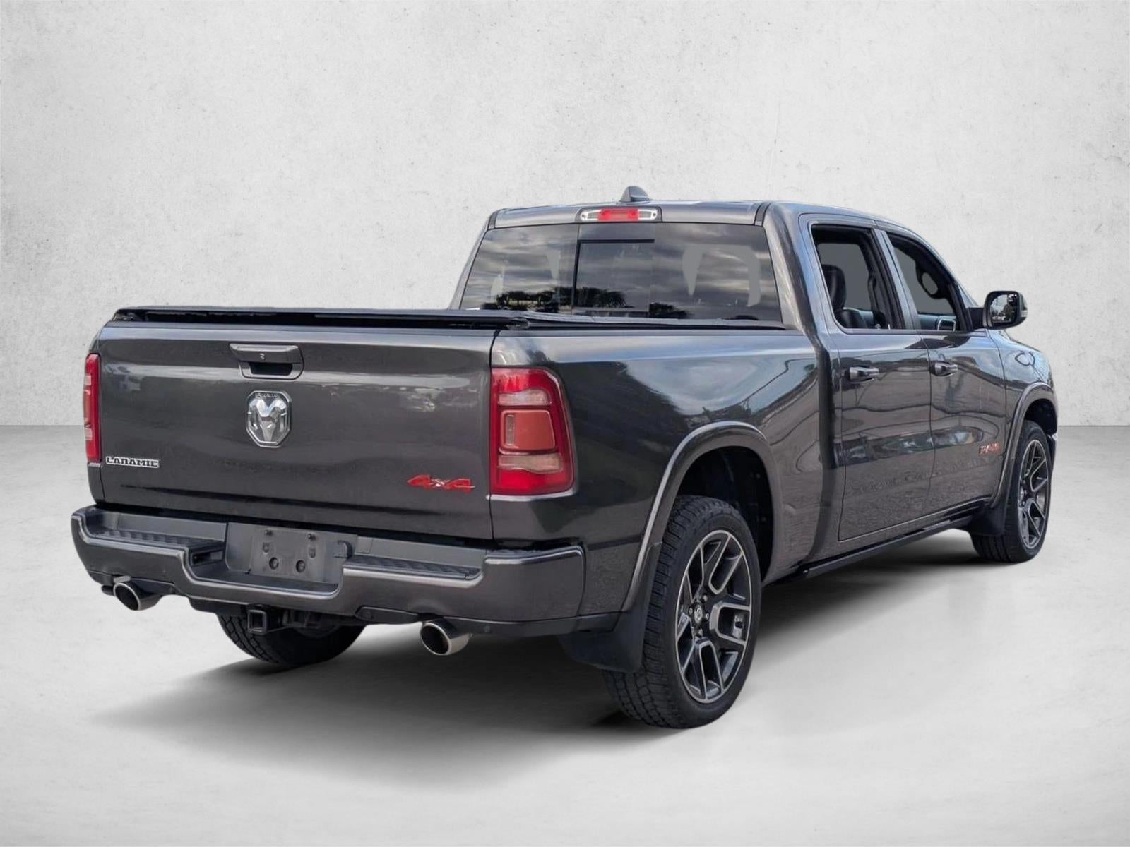 2019 RAM 1500 Laramie 4x4 Crew Cab 6'4" Box
