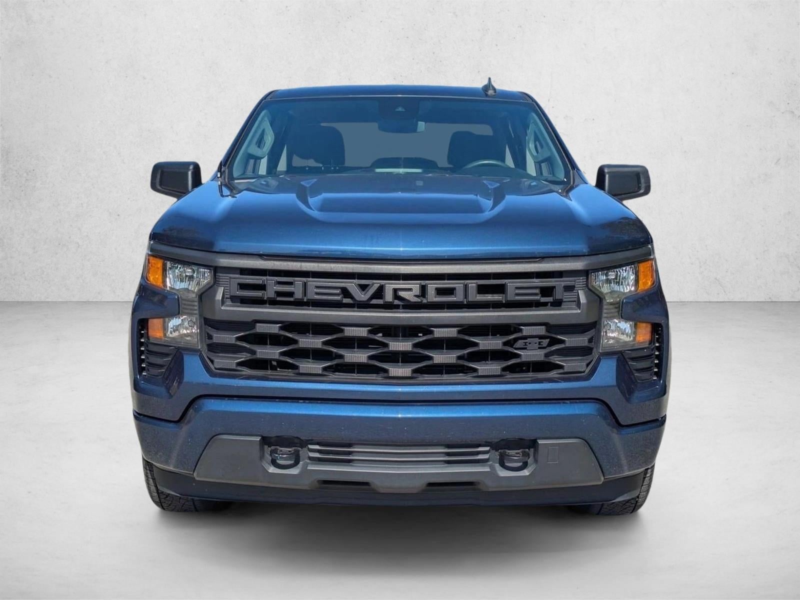 2022 Chevrolet Silverado 1500 Crew Cab Short Box 2-Wheel Drive Custom