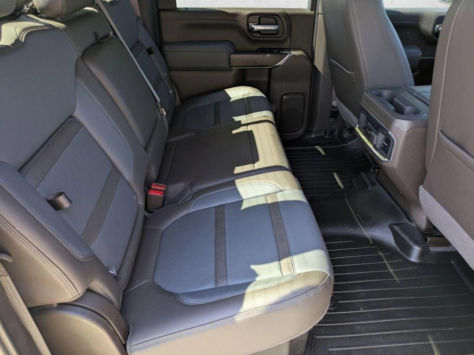 2022 GMC Sierra 3500HD Crew Cab Standard Box 4-Wheel Drive Denali