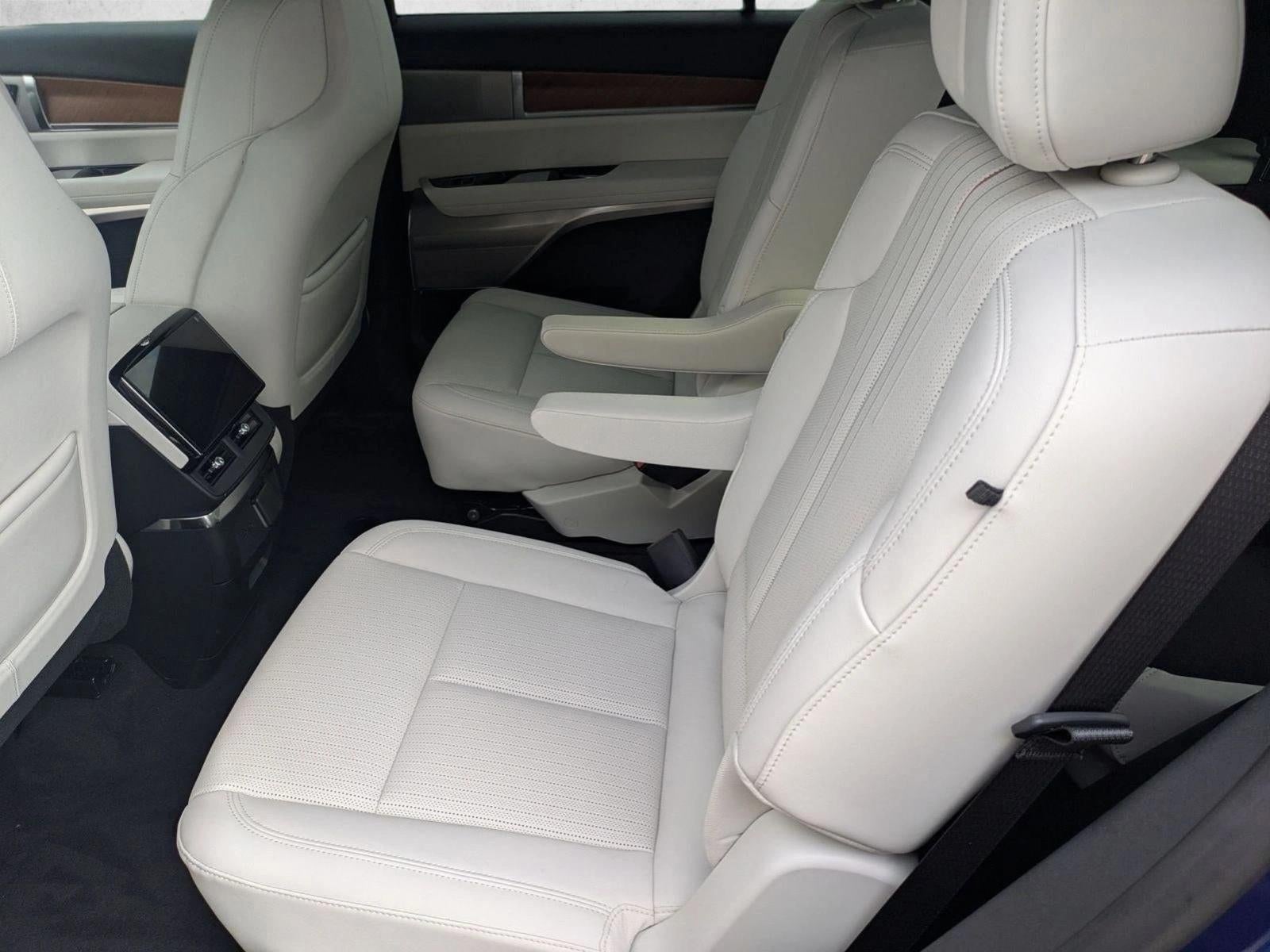 2026 Cadillac VISTIQ AWD 4dr Sport