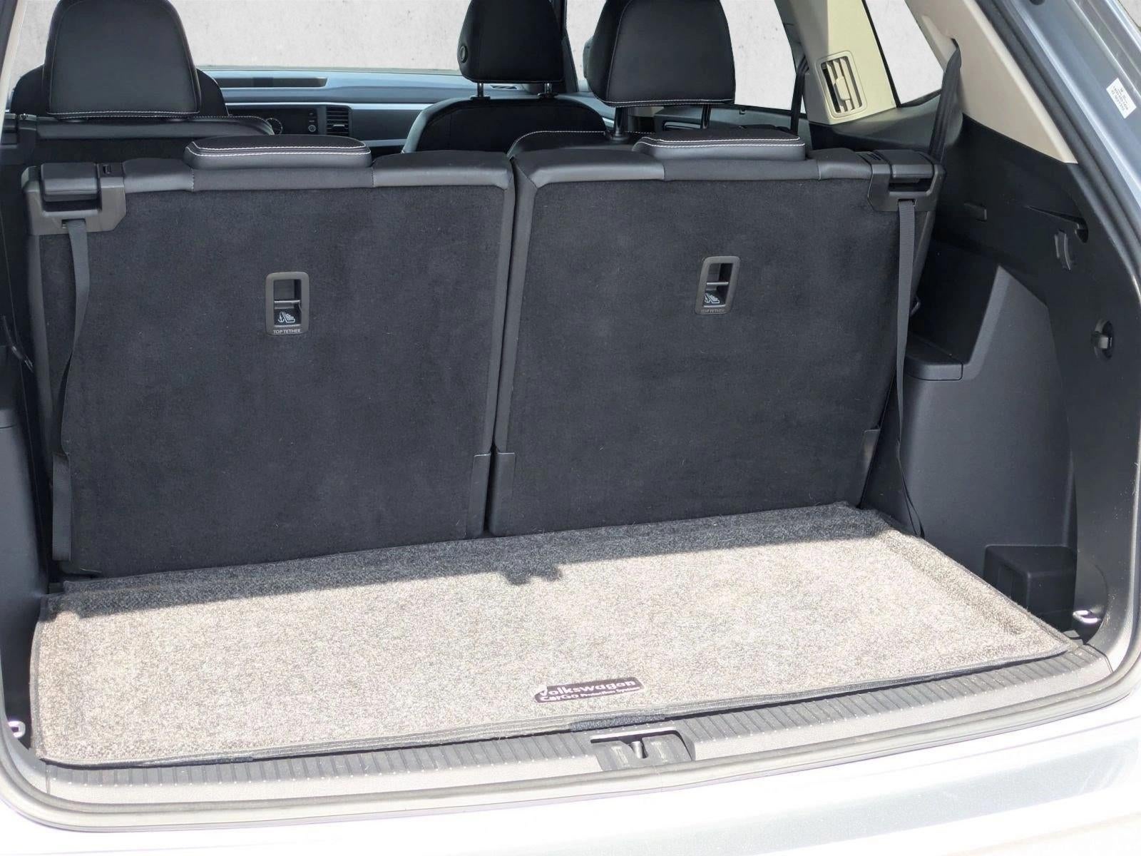 2021 Volkswagen Atlas 2021.5 3.6L V6 SE w/Technology R-Line 4MOTION