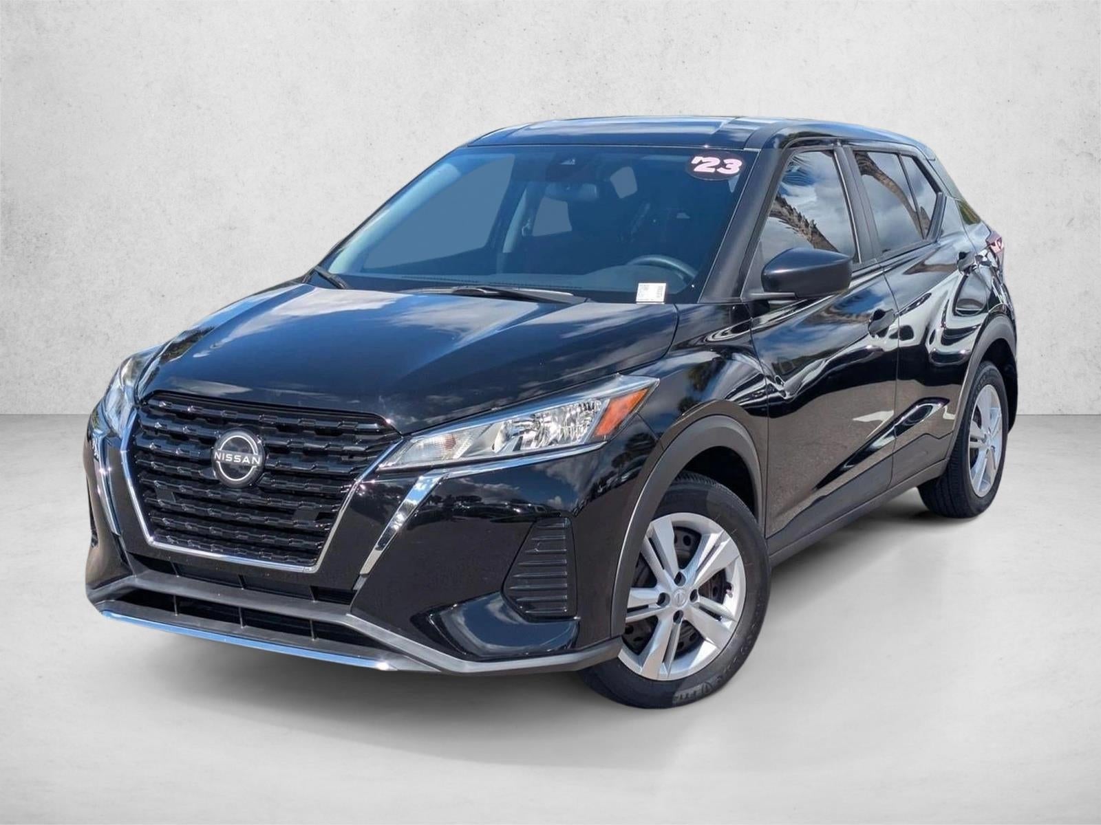 2023 Nissan Kicks S FWD