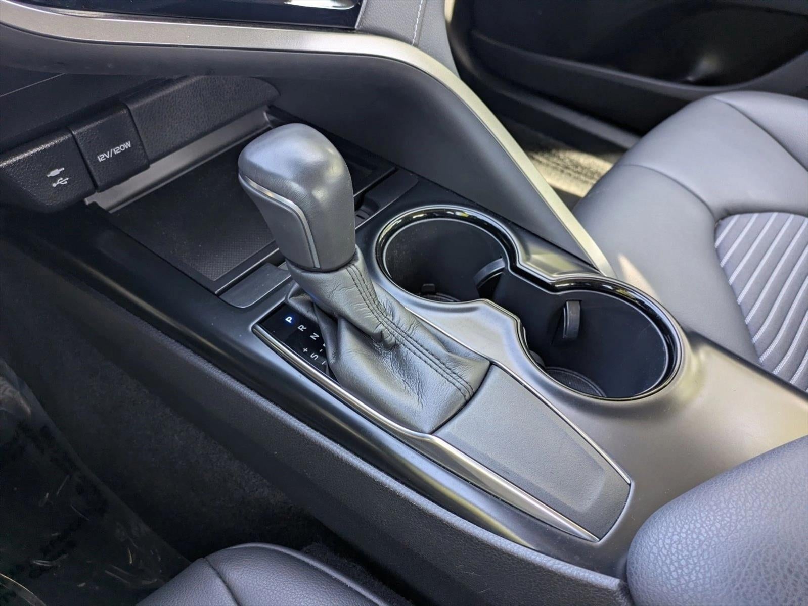 2019 Toyota Camry SE Auto (Natl)