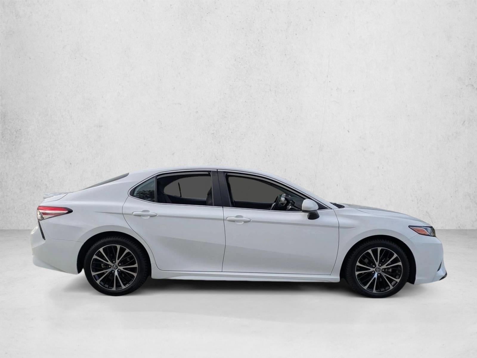 2019 Toyota Camry SE Auto (Natl)