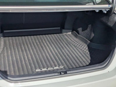 2019 Toyota Camry SE Auto (Natl)