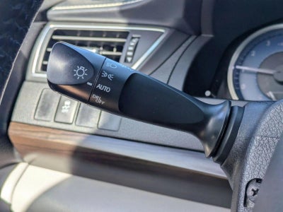 2016 Toyota Camry 4dr Sdn I4 Auto XLE (SE)