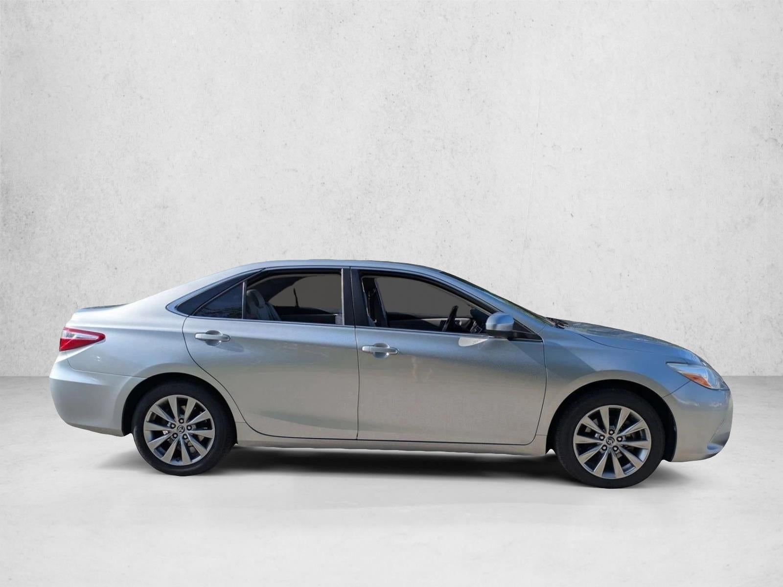 2016 Toyota Camry 4dr Sdn I4 Auto XLE (SE)