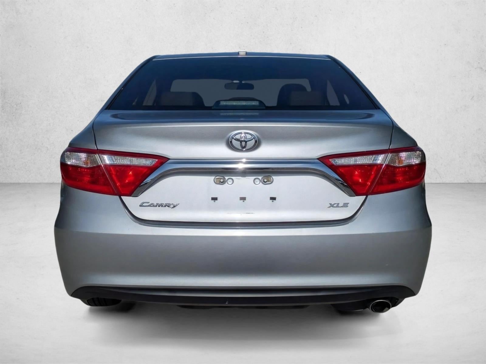 2016 Toyota Camry 4dr Sdn I4 Auto XLE (SE)