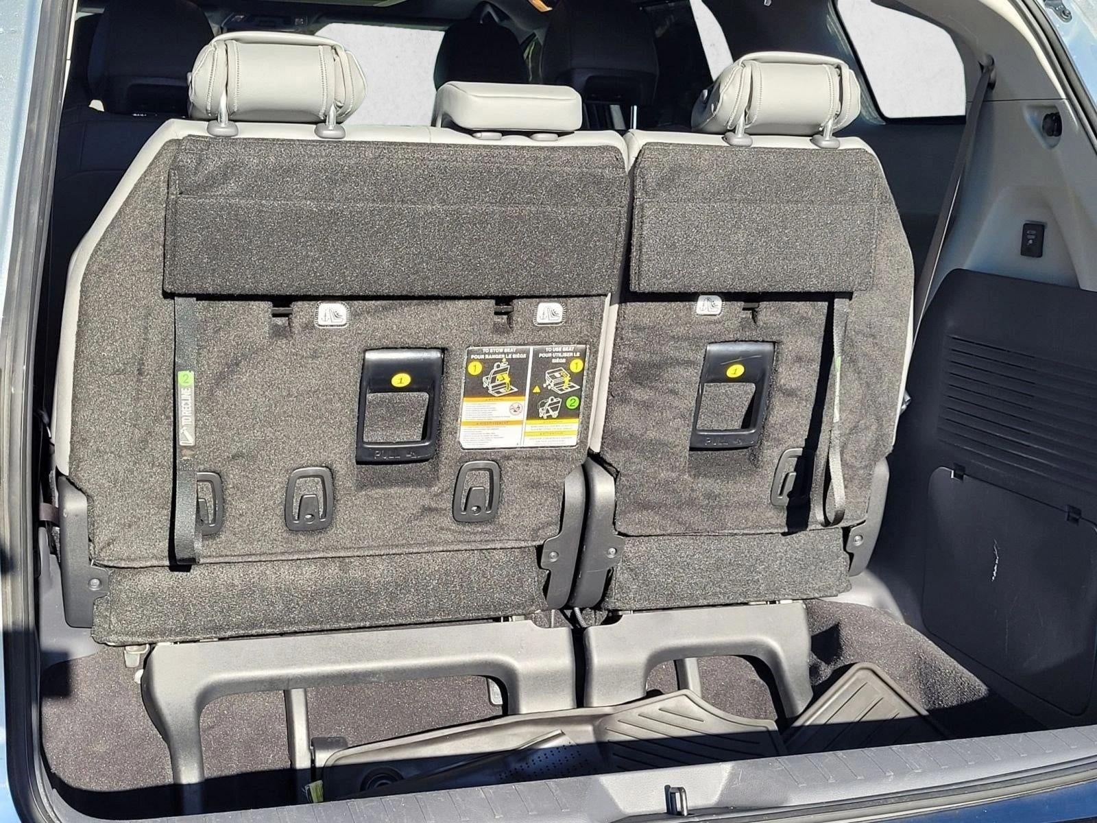 2023 Toyota Sienna Limited AWD 7-Passenger (Natl)