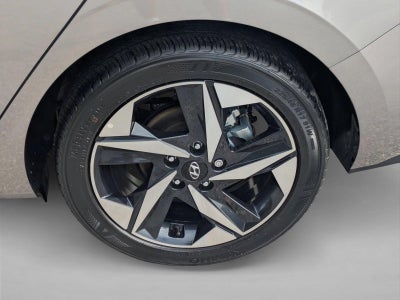 2023 Hyundai ELANTRA SEL IVT