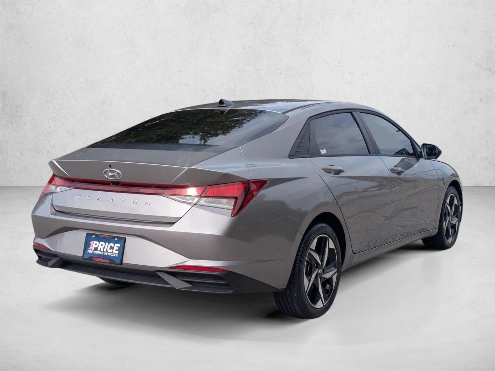 2023 Hyundai ELANTRA SEL IVT