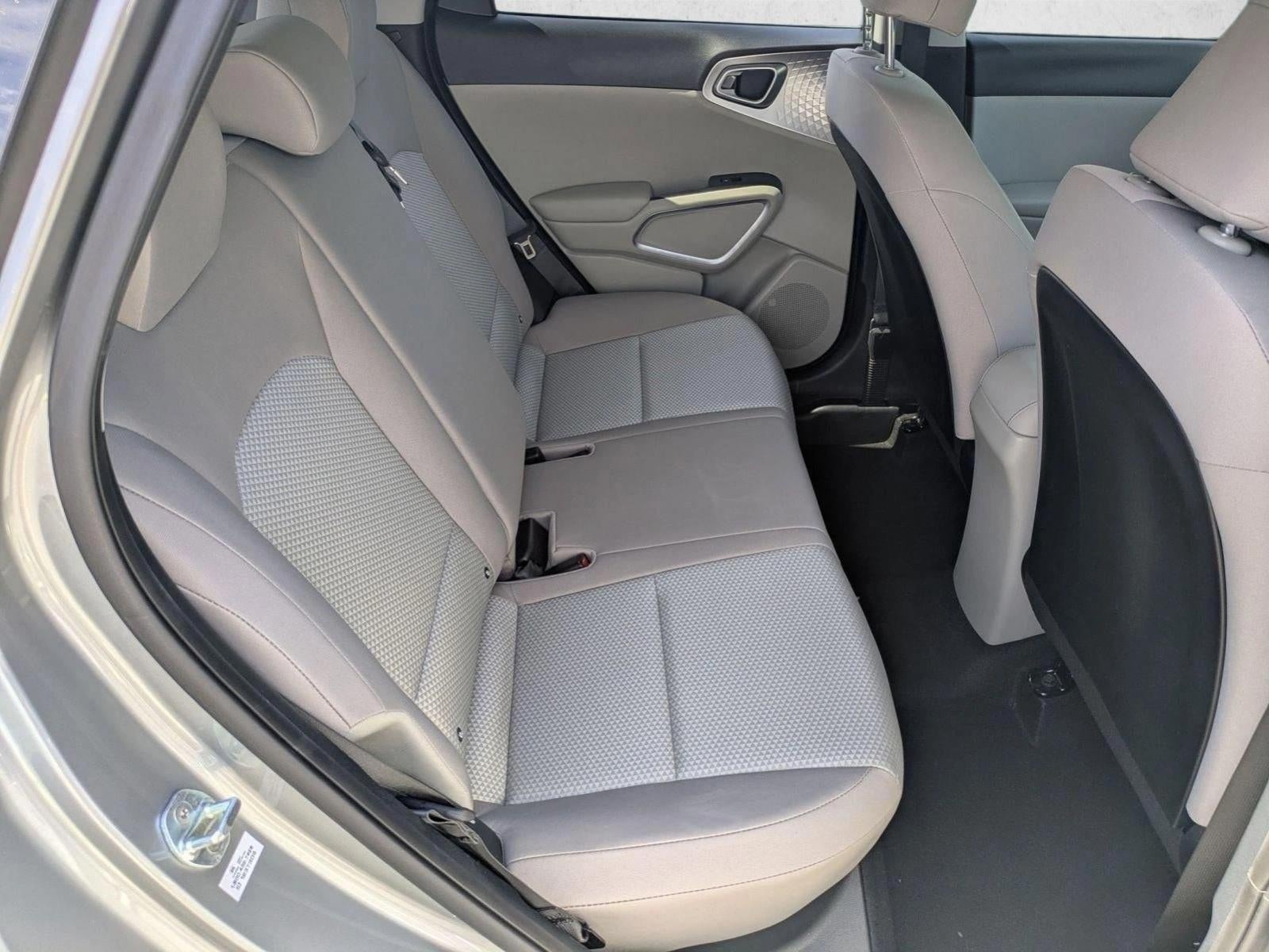 2022 Kia Soul LX IVT