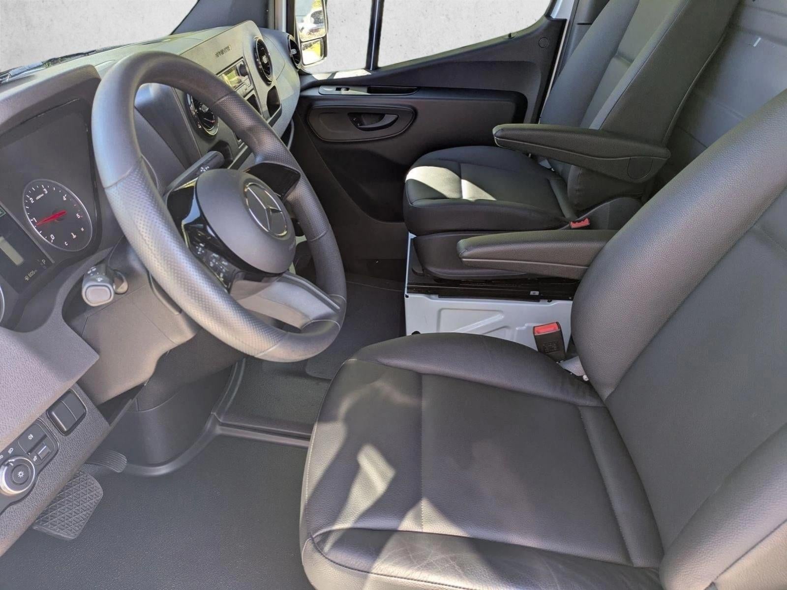 2025 Mercedes-Benz Sprinter Cargo Van 2500 Standard Roof I4 Diesel 144" RWD