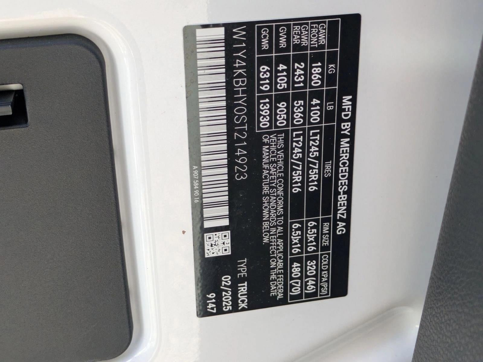 2025 Mercedes-Benz Sprinter Cargo Van 2500 Standard Roof I4 Diesel 144" RWD