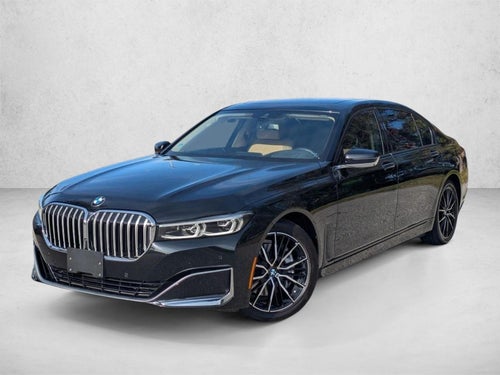 2022 BMW 740i Sedan