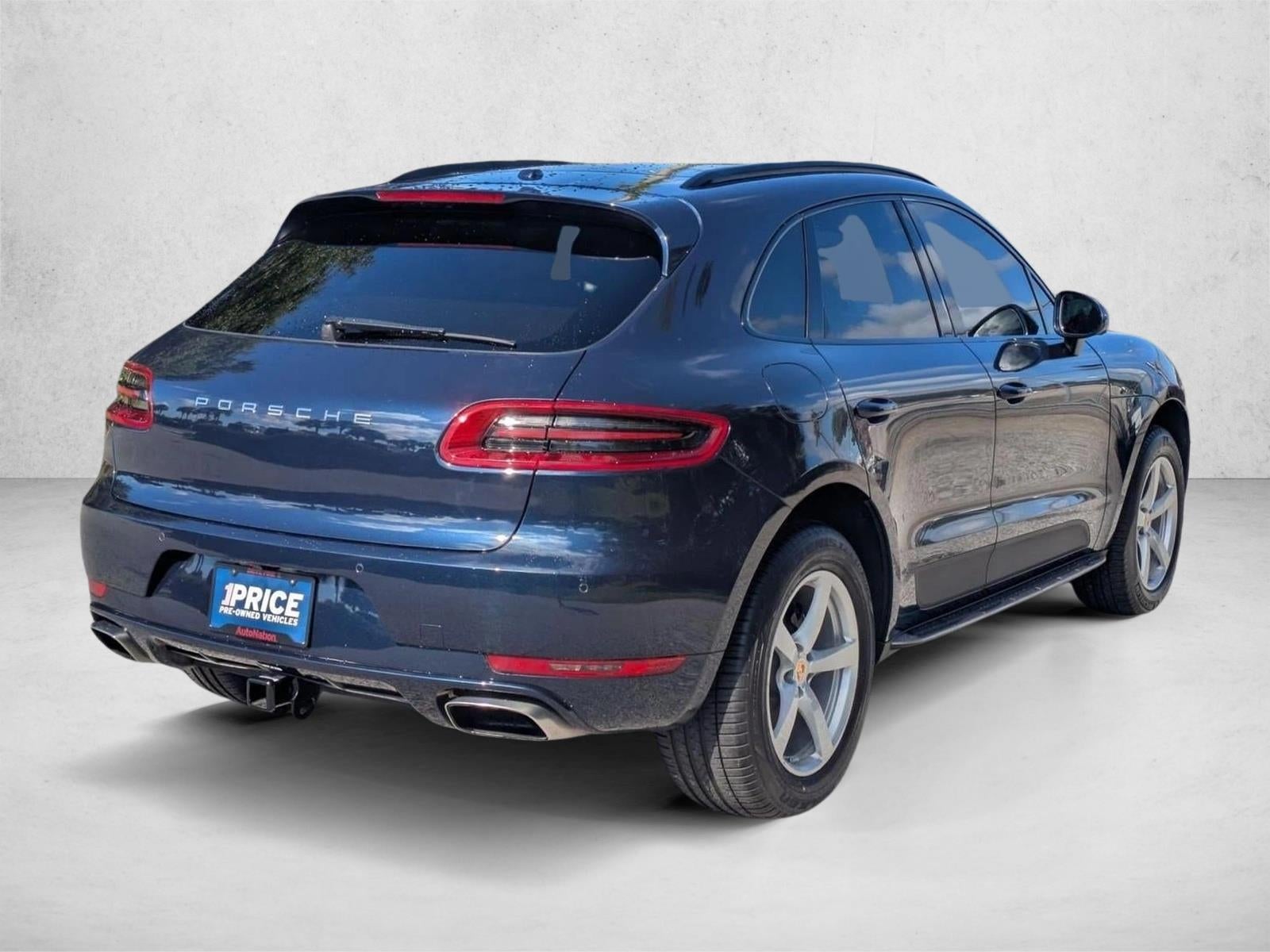 2017 Porsche Macan AWD