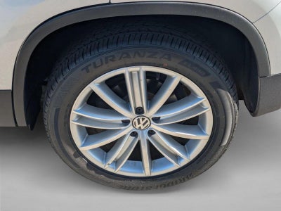 2014 Volkswagen Tiguan 4MOTION 4dr Auto R-Line
