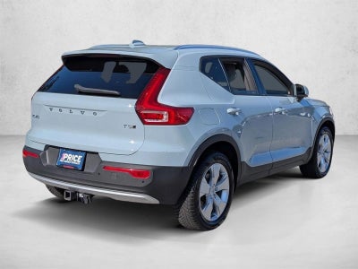 2019 Volvo XC40 T5 AWD Momentum