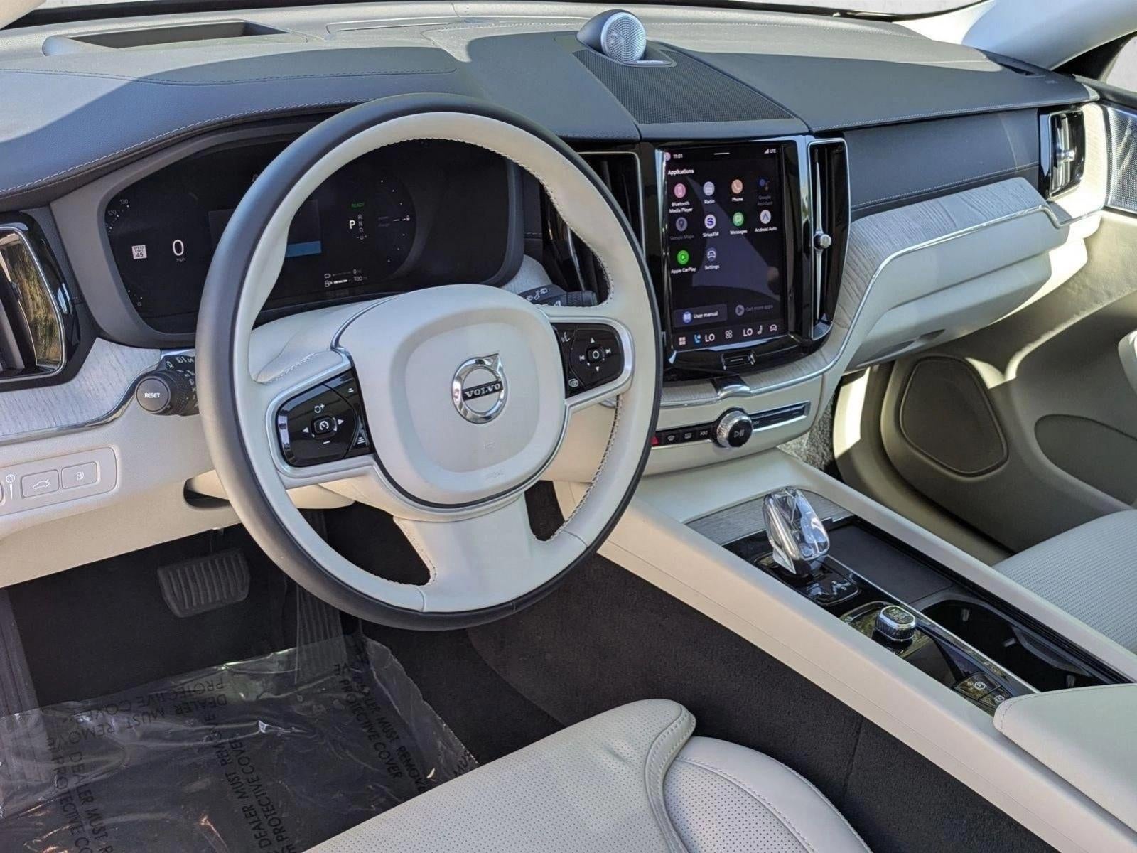 2022 Volvo XC60 Recharge Plug-In Hybrid T8 eAWD PHEV Inscription