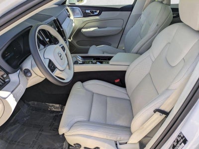 2022 Volvo XC60 Recharge Plug-In Hybrid T8 eAWD PHEV Inscription