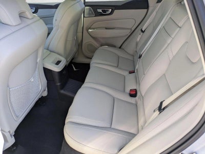 2022 Volvo XC60 Recharge Plug-In Hybrid T8 eAWD PHEV Inscription