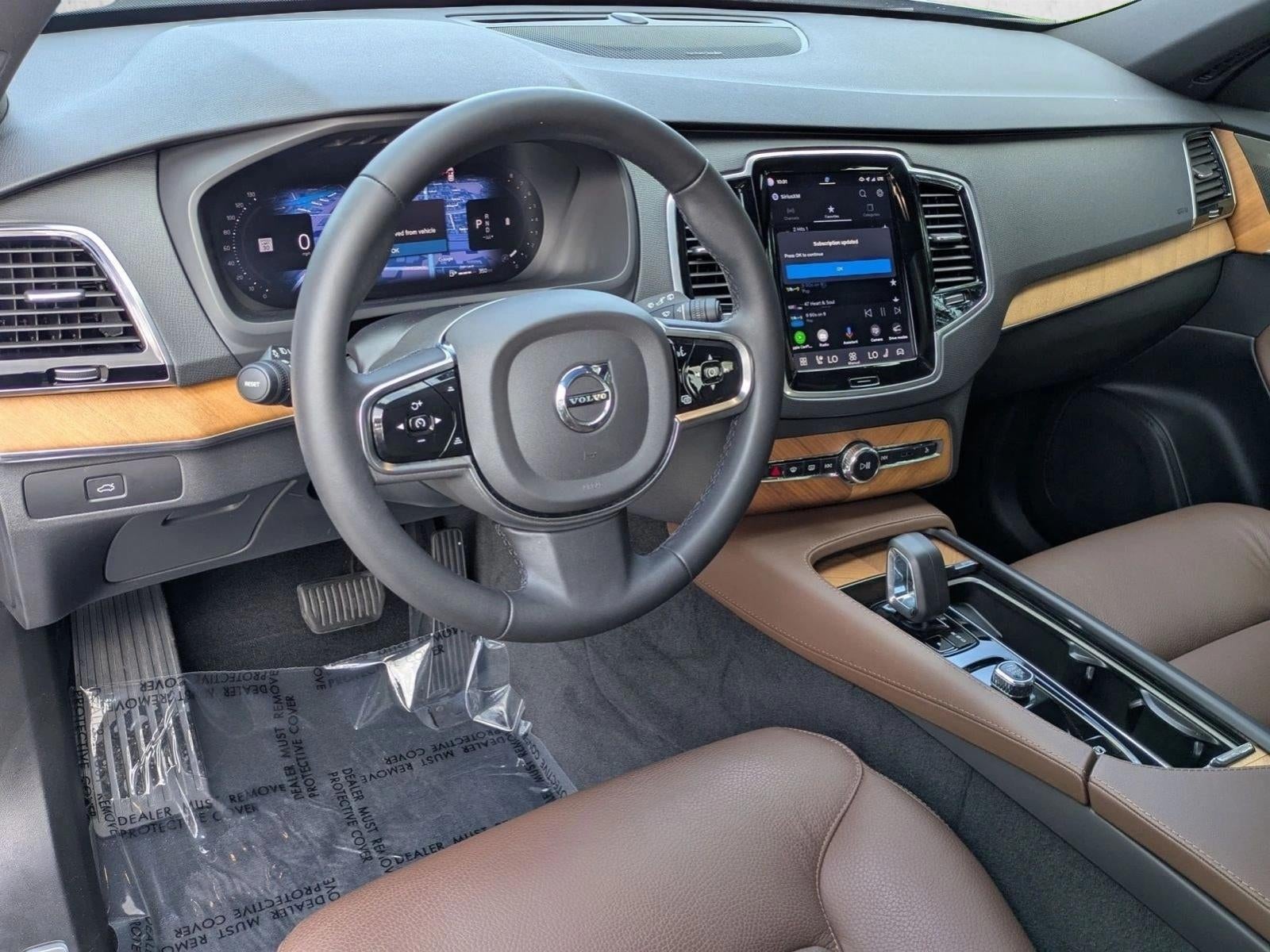 2024 Volvo XC90 B5 AWD Plus Bright Theme 7P
