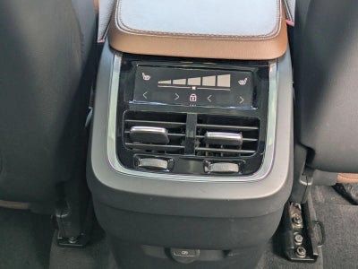 2024 Volvo XC90 B5 AWD Plus Bright Theme 7P