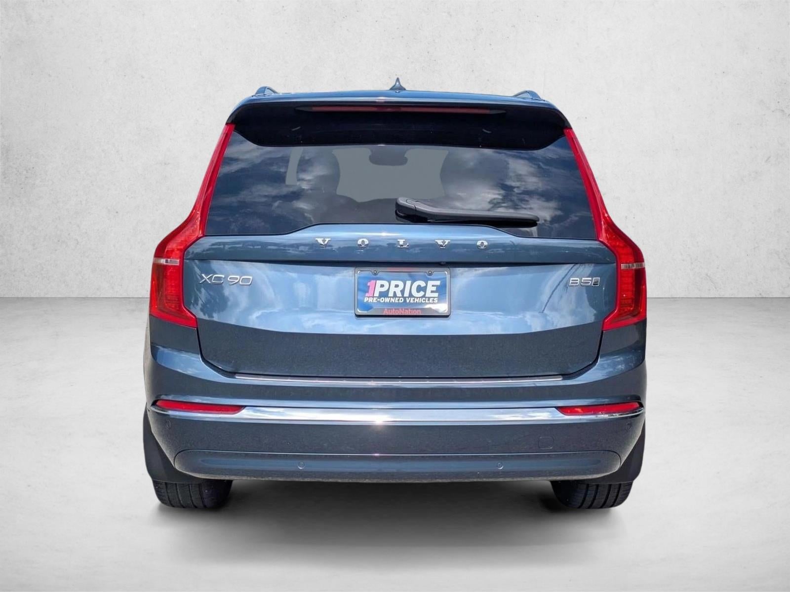 2024 Volvo XC90 B5 AWD Plus Bright Theme 7P